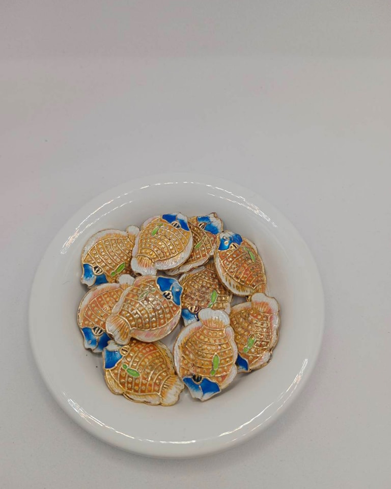 จี้กังใส รูปปลา ถุงละ 250 บาท