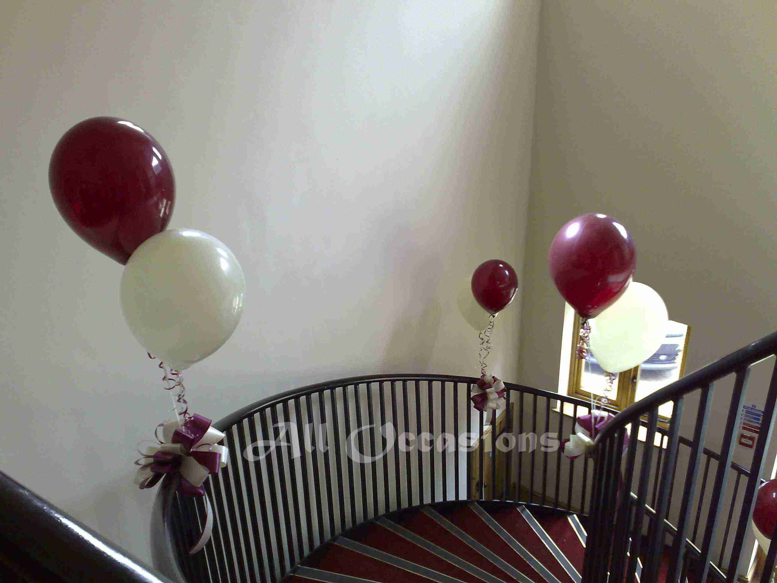 ลูกโป่งกลม เนื้อเมททาลิก สีแดงเข้ม ไซส์ 10 นิ้ว แพ็คละ 10 ใบ (Round Balloons Size 10" - Metallic Bergundy Color)