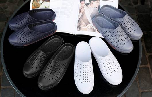 รองเท้าแตะสวมลุยน้ำ ไปทะเล เปิดส้น หลากสี คู่ ผู้หญิง ผู้ชายแฟชั่น สีดำ น้ำเงิน เทา ขาว เทาลาย ขาวลาย ดำลาย เบอร์ 36-45