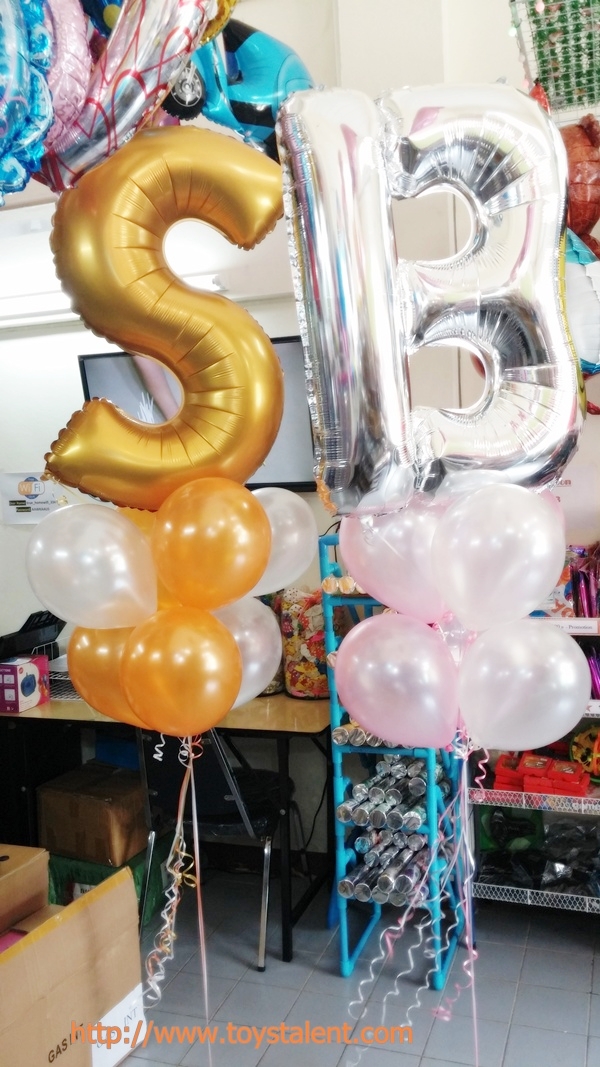 Set#77 ช่อลูกโป่งตัวอักษรไซส์ 40 นิ้ว+ลูกโป่งกลม 12" (6ใบ) จัดช่อพร้อมฐานยึด (1ช่อ)