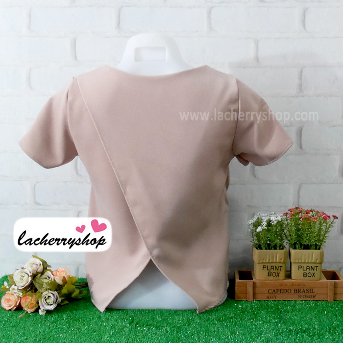 เสื้อแฟชั่นสวยๆ ผ้าฮานาโกะ (สีชมพู) ตัดแต่งผ้าไขว้ เปิดด้านหลังเก๋ๆ แบบยอดนิยม สวยเรียบหรู