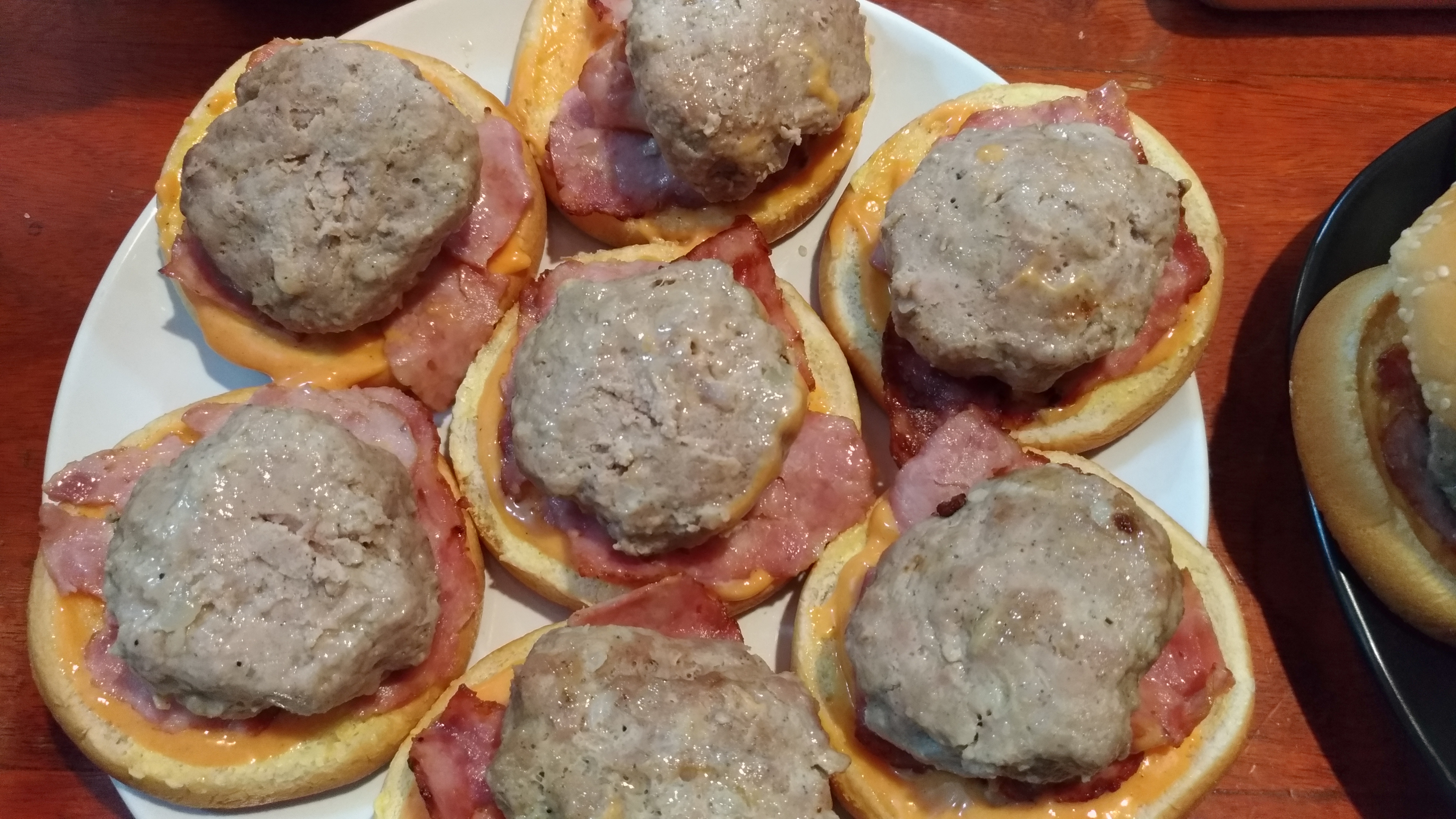 คุณหญิง หมูบดปั้นก้อน บาร์บีคิว