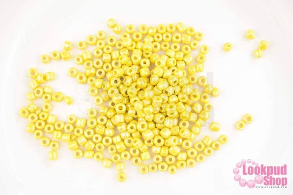 ลูกปัดจีน กลม สีเหลืองขุ่น เหลือบรุ้ง 4มิล #L (1ถุง/450กรัม)