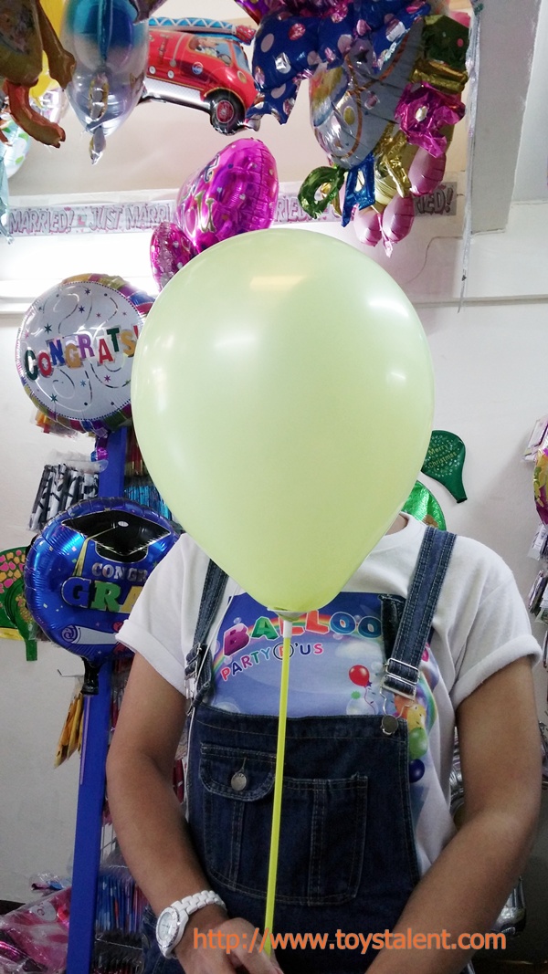 ลูกโป่งกลมเนื้อพาสเทล สีเขียวมะนาว ไซส์ 12 นิ้ว แพ็คละ 10 ใบ (Round Balloon - Pastel Lemon Yellow)