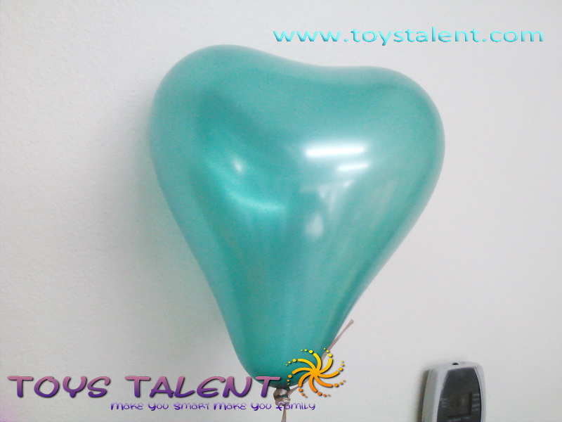 ลูกโป่งหัวใจ เนื้อเมททัลลิค สีเขียวเข้ม ไซส์ 6 นิ้ว แพ็คละ 10 ใบ
