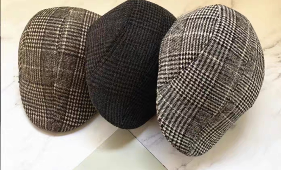 หมวกวินเทจ อังกฤษ หมวกแก๊ป ไหมพรม ยืด สีลายดำ เทา น้ำตาล สีสก้อต ดำ เทา น้ำตาล) ฟรีไซส์ 54-58ซม