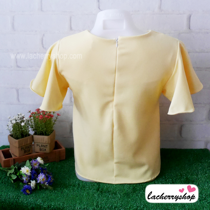 เสื้อผ้าแฟชั่น เสื้อทำงาน ผ้าฮานาโกะ สีขาว แบบสวยเรียบหรู แต่งระบายแขนสวยพริ้ว แบบสวยเรียบร้อย เหมาะกับทุกโอกาส