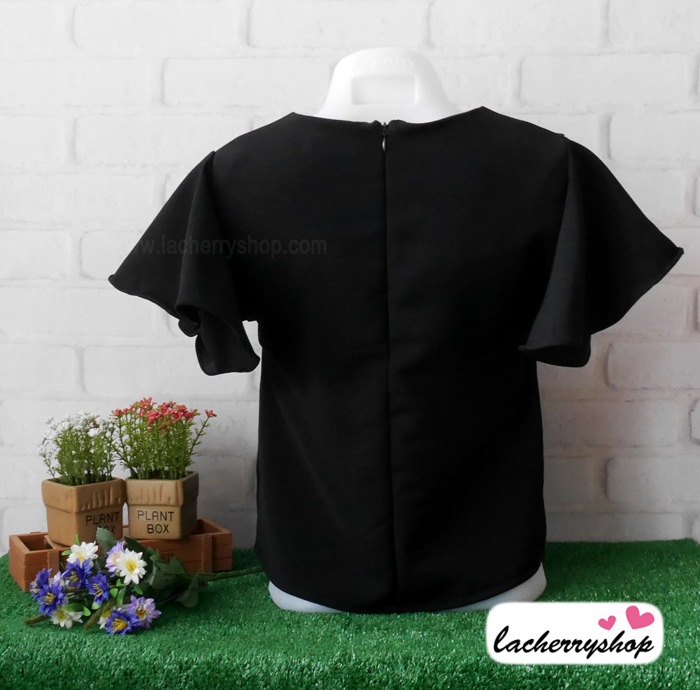 เสื้อผ้าแฟชั่น เสื้อทำงาน ผ้าฮานาโกะ สีขาว แบบสวยเรียบหรู แต่งระบายแขนสวยพริ้ว แบบสวยเรียบร้อย เหมาะกับทุกโอกาส