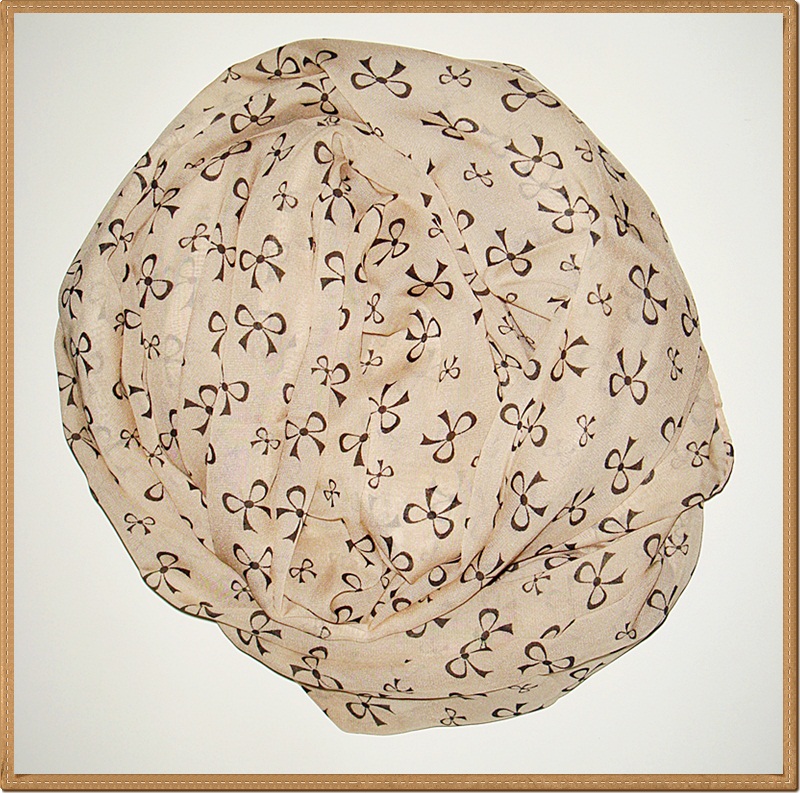 Zara ลายโบว์ - สีครีม