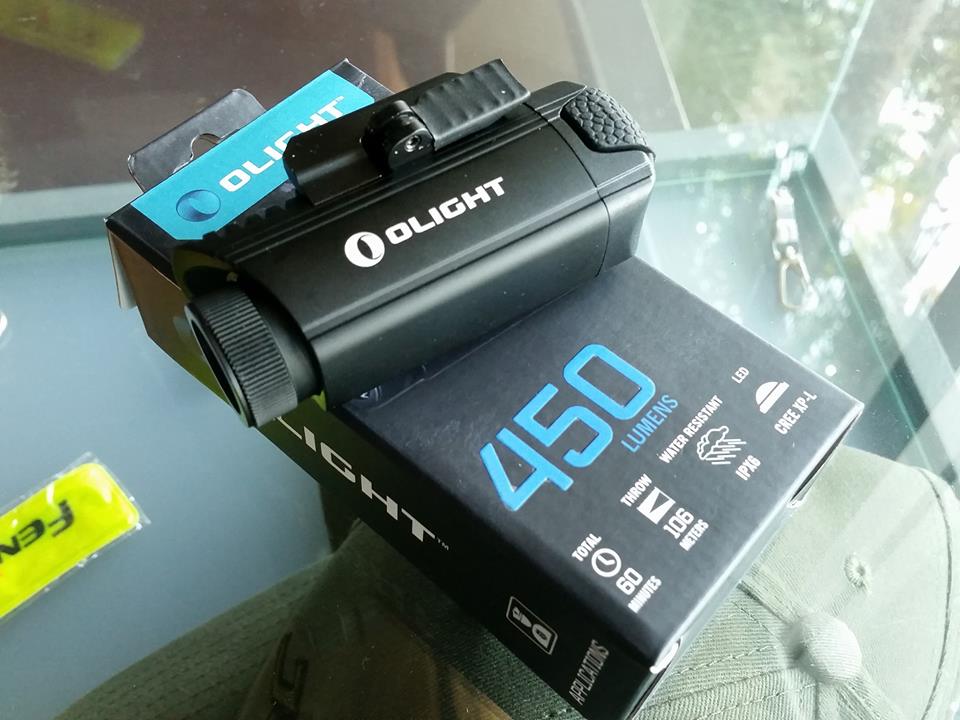 ไฟฉายติดปืน Olight PL-1 II Valkyrie