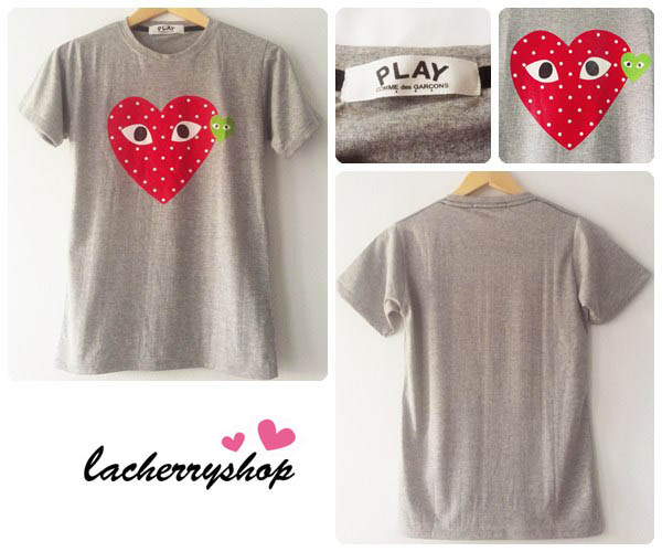เสื้อยืด เสื้อสกรีน เสื้อแฟชั่น สีเทา play comme des garcons สุดฮิป หัวใจสีแดงสวยๆ ปักป้ายชื่อ เนื้อผ้าดีค่ะ