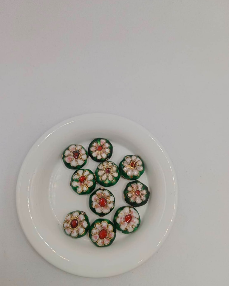 จี้กังใส รูปชาลาเปา ลายดอกไม้จีน ถุงละ 80 บาท