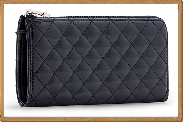 Mango - กระเป๋าสตางค์ใบยาว หนังแก้ว สีดำ