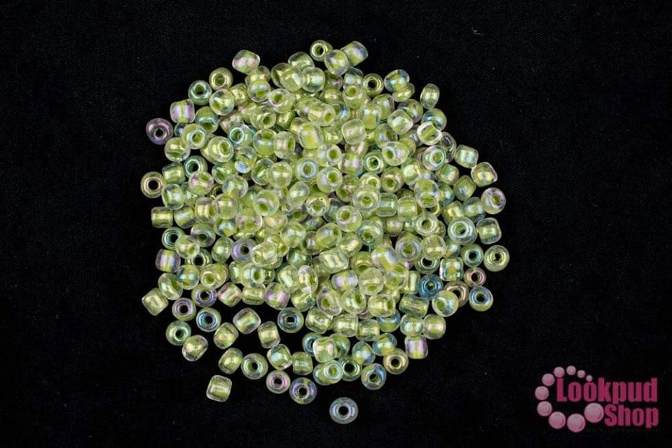 ลูกปัดจีน กลม สีเขียวตองสอดไส้ เหลือบรุ้ง 4มิล #L (1ถุง/450กรัม)