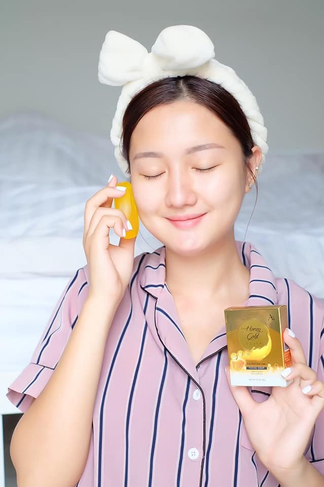 สบู่ออร่าริช สบู่น้ำผึ้งทองคำ Honey Gold Soap 80 กรัม