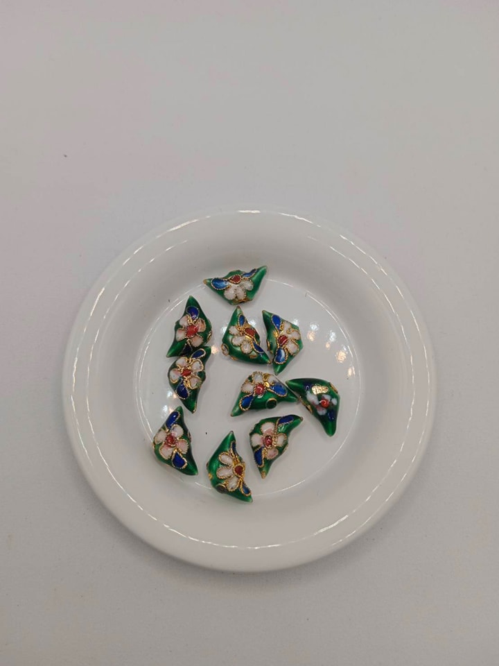 จี้กังใสรูปก้อนเงินจีน ถุงละ 80 บาท