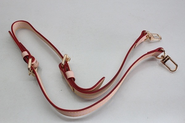 สายสะพาย Lv speedy สีครีม คาวไฮค์