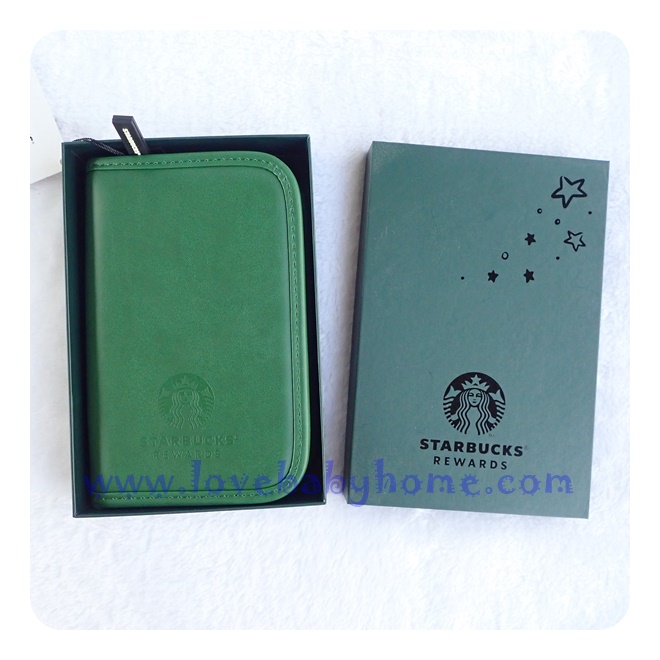 กระเป๋าถือใส่หนังสือเดินทาง Starbucks สีเขียว