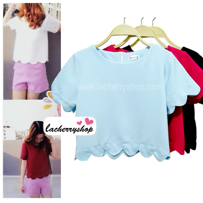 เสื้อแฟชั่น สีชมพูเข้ม ผ้าฮานาโกะ ทรงสวย แบบน่ารักๆ เป็นหยักๆช่วงเอวและแขน เนื้อผ้า อยู่ทรง ใส่สบาย ไม่ยับง่าย สินค้าคุณภาพ ราคาไม่แพง