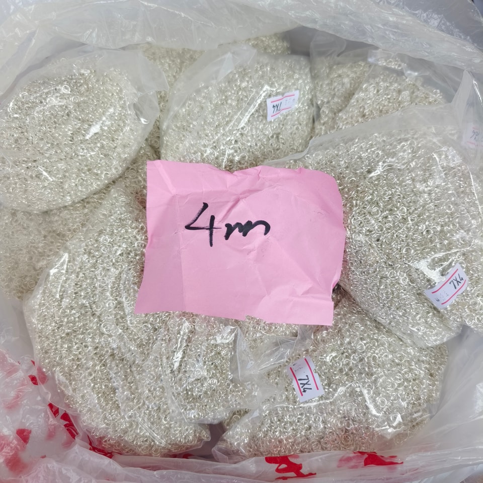 ห่วงทำสร้อยเปิดได้ 4 มิล สีเงิน อย่างดี แพคใหญ่ ครึ่งกิโล 800฿