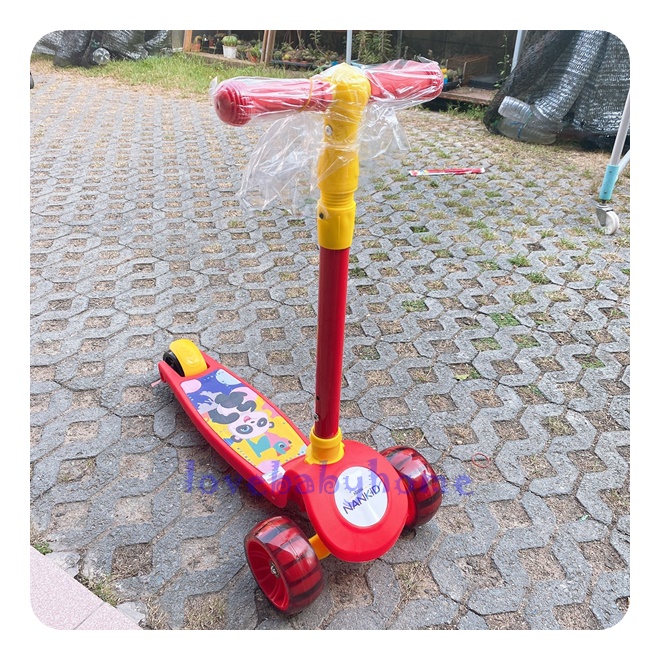 Scotter แดง ลายพี่หมีแพนด้า สกู๊ตเตอร์ รถเด็ก สินค้าเป็น ของแถม