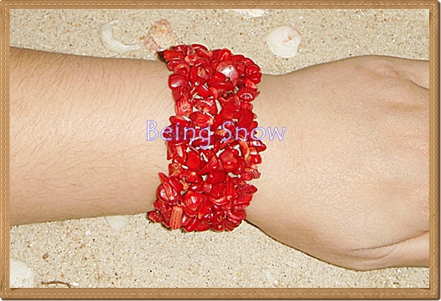 สร้อยข้อมือยางยืด - หินประการัง