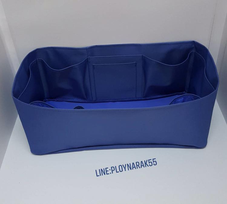 ช่องจัดระเบียบกระเป๋า LV Neverfull