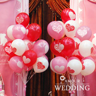 ลูกโป่งกลมนำเข้า พื้นขาว พิมพ์ลายหัวใจแดง ไซส์ 12 นิ้ว แพ็คละ 10 ใบ ( Heart Printing Balloon - White/Red Color )