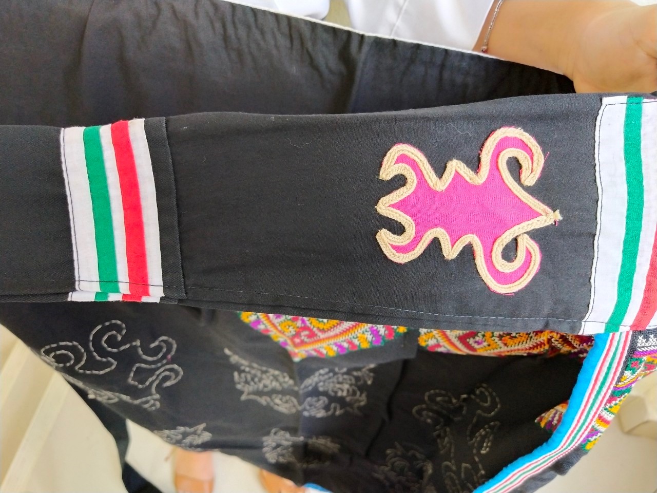 ผ้าคลุมไหล่เจ้าสาว โทนสีแดงน้ำตาล ผืนใหม่