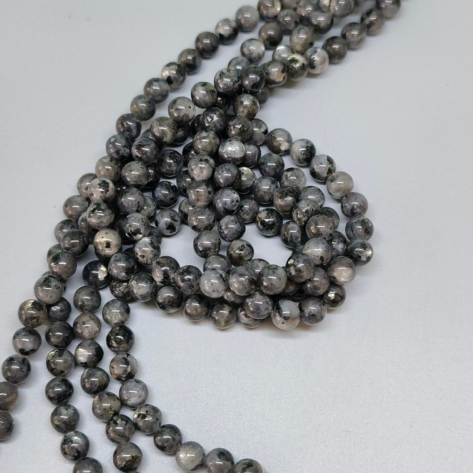 หินลาบราดอไรต์ Labradorite หินแห่งดวงตาที่สาม 8 มิล (50เม็ด/เส้น) 200฿