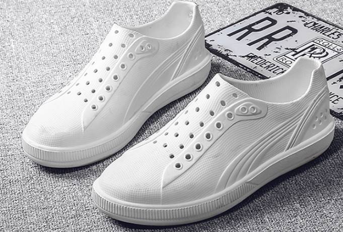 รองเท้าลุยน้ำ outdoor รองเท้ายางหุ้มส้น sneaker PUM ผู้ชายแฟชั่น เบอร์ 39-44 ใหม่3สี นุ่ม เบา แบบสปอร์ต！