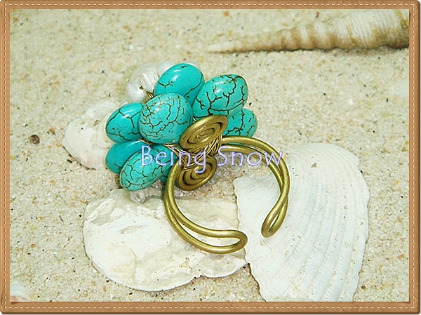 แหวนดอกไม้ - หินเทอร์ควอยซ์กลีบทรงหยดน้ำ 2 ชั้น + เกสรมุก