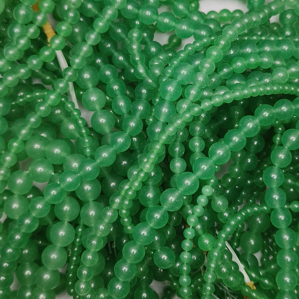 หินอเวนเจอรีน หินเพิ่มโชค ความคิดสร้างสรรค์ เปิดจิต ลดกังวล ยาว 37 ซม. 6 มิล (63 เม็ด)