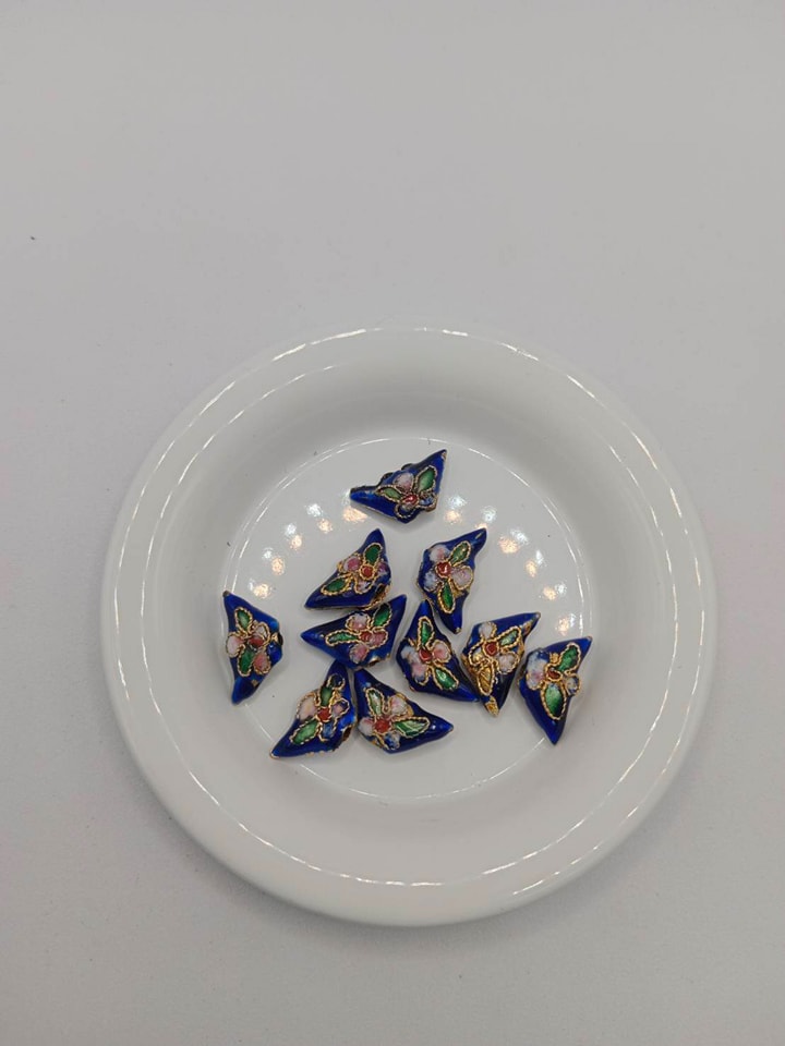 จี้กังใสรูปก้อนเงินจีน ถุงละ 80 บาท