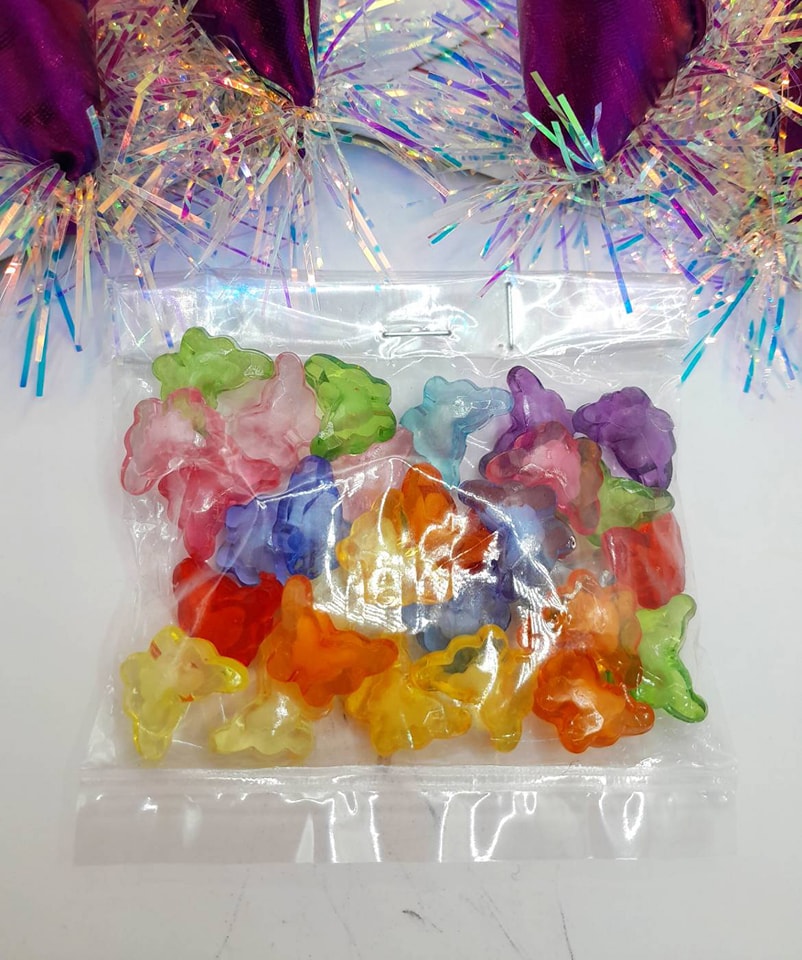 ลูกปัดแฟนซี ผีเสื้อใส คละสี แพค 20฿