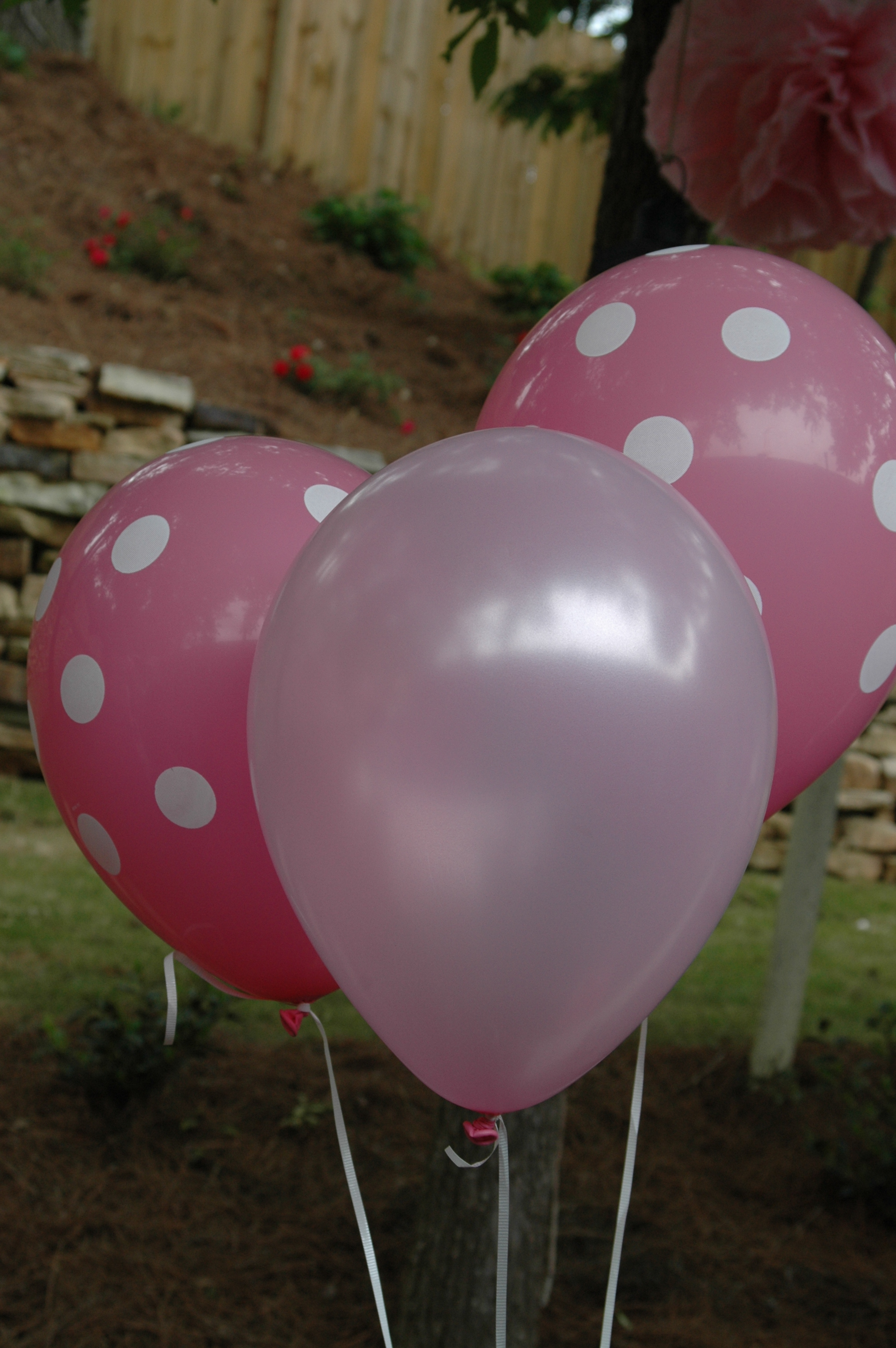 ลูกโป่งกลมเนื้อมุก สีชมพูอ่อน ไซส์ 12 นิ้ว แพ็คละ 10 ใบ (Pearl Light Pink Balloon size 12")