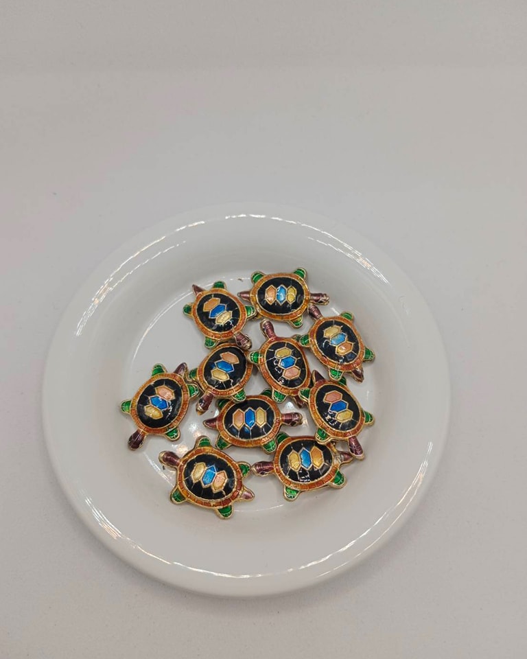 จี้กังใส รูปเต๋า ถุงละ 250 บาท