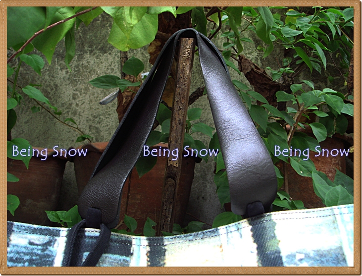 กระเป๋าช๊อปปิ้งพิมพ์ลายกราฟฟิก สีเขียว