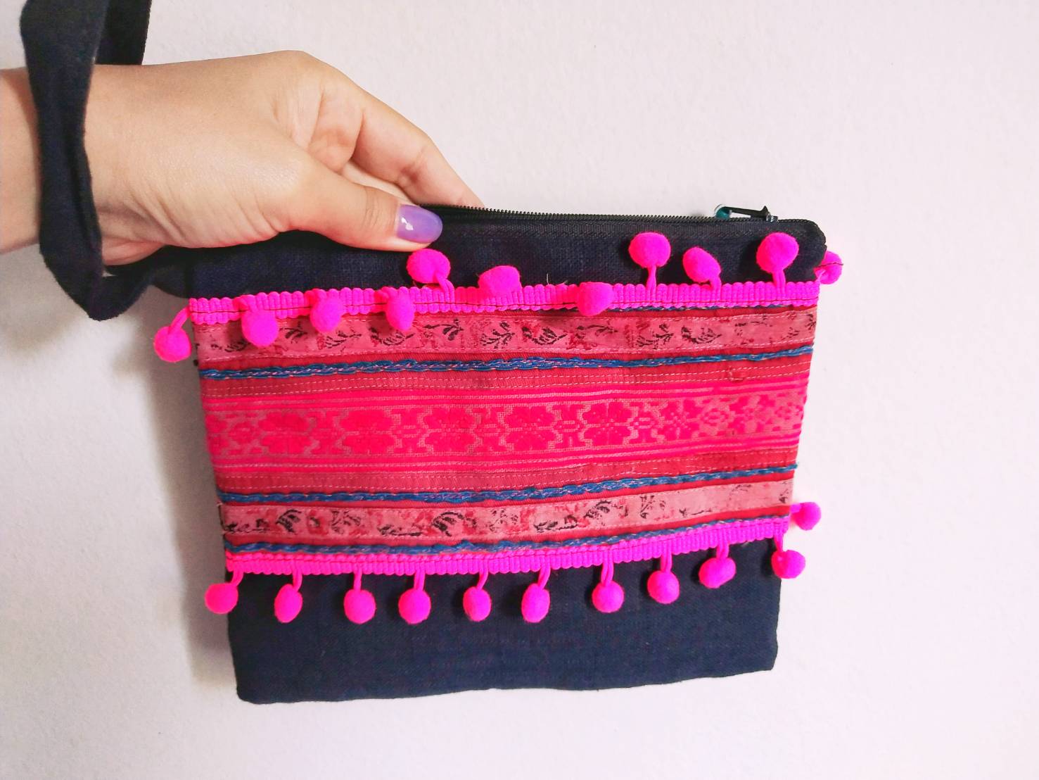 P412 กระเป๋าถือมีสายคล้องแขน โทนชมพู น่ารักมาก