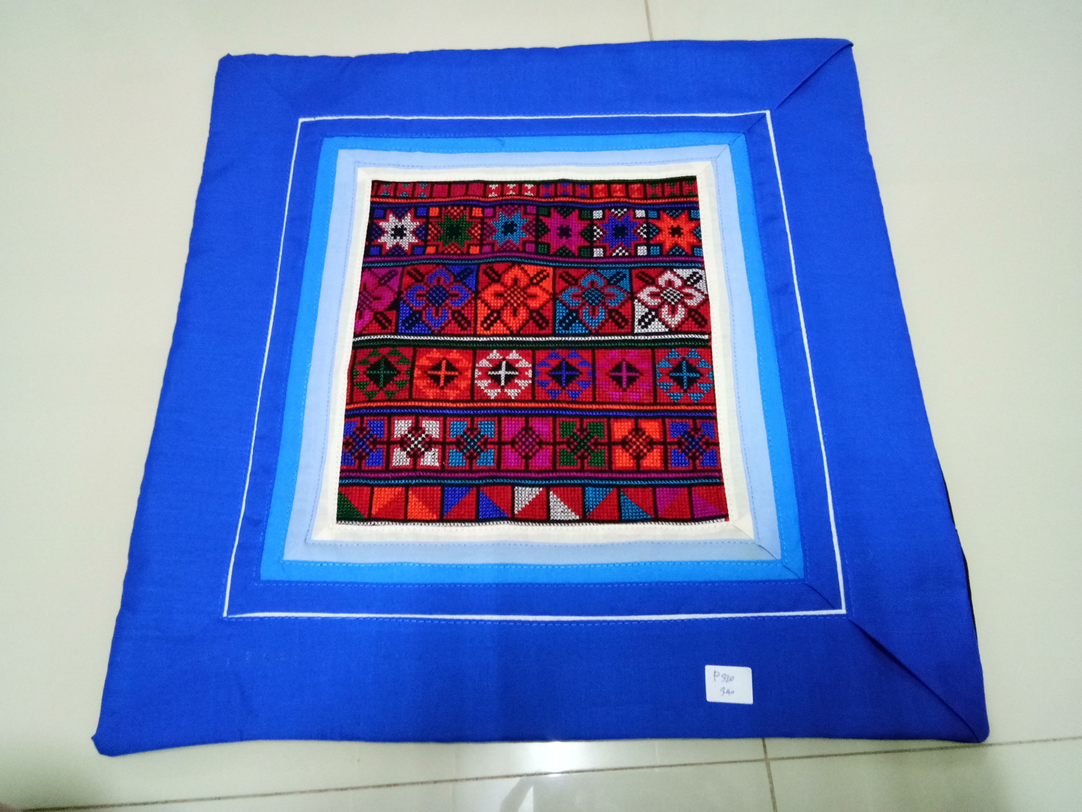 ปอกหมอนสีน้ำเงิน ลายปักอาข่า ตัดเย็บอย่า