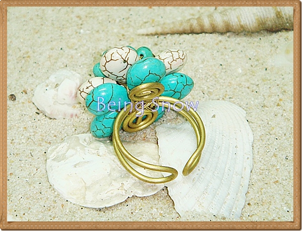 แหวนดอกไม้ - หินเทอร์ควอยซ์ + หินฮาวไลท์กลีบทรงหยดน้ำ 2 ชั้น