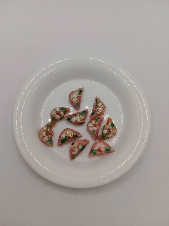 จี้กังใสรูปก้อนเงินจีน ถุงละ 80 บาท