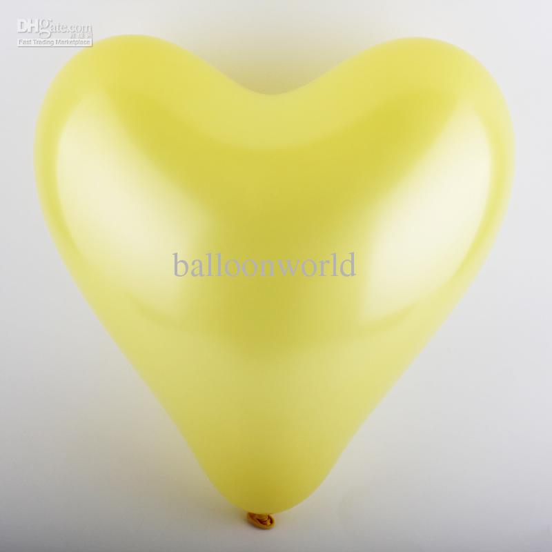 ลูกโป่งหัวใจเนื้อเมททัลลิก สีเหลือง ไซส์ 12 นิ้ว แพ็คละ 10 ใบ (Heart Shape Balloon-Metallic Yellow Color)