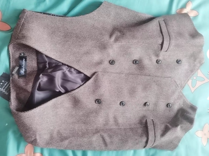 เสื้อกั๊กกระดุมคู่ ชาย สไตล์อังกฤษ22 แฟชั่นวินเทจ กระดุมคู่4 8เม็ด No.37-39-41 43 สีน้ำตาล เทา ดำ