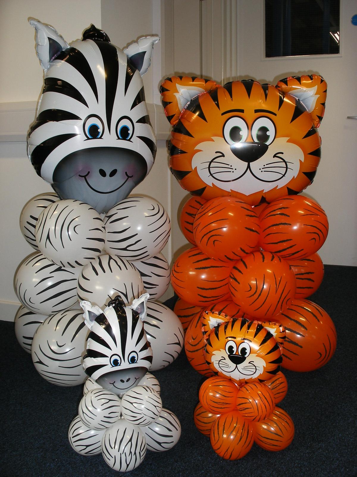 ลูกโป่งฟลอย์ หน้าม้าลาย - Zebra Face Foil Balloon / Item No. TL-B047