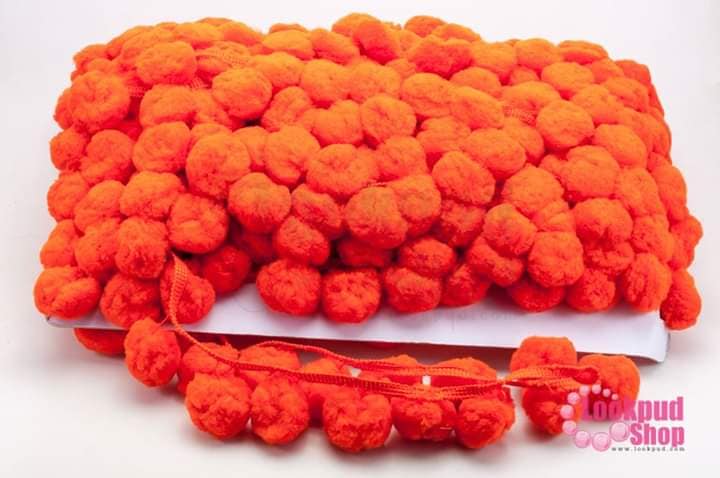 ปอมเส้นยาว (ใหญ่) สีส้มแสด กว้าง 5.5ซม (1พับ/18หลา)