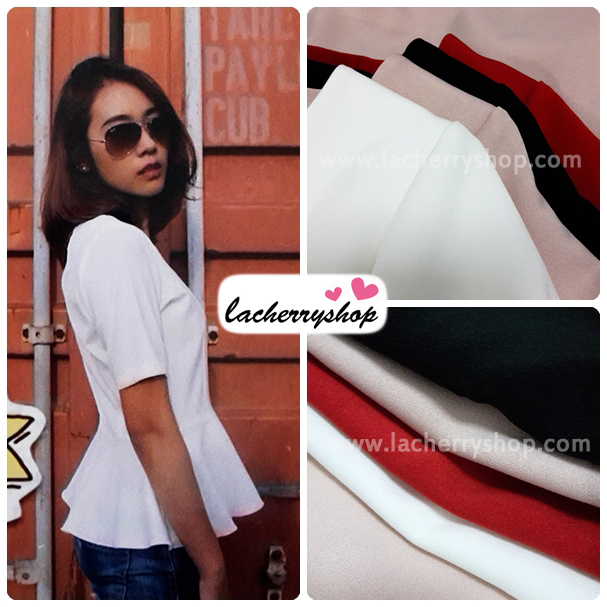 เสื้อแฟชั่น สีขาว ผ้าฮานาโกะ ทรงสวย เนื้อผ้านิ่ม อยู่ทรง ไม่ยับง่าย ใส่สบาย สินค้าคุณภาพ ราคาไม่แพง