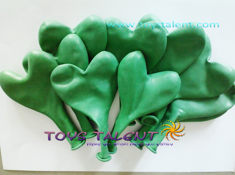 ลูกโป่งหัวใจ เนื้อสแตนดาร์ทสีเขียวเข้ม ไซส์ 12 นิ้ว แพ็คละ 10 ใบ (Heart Latex Balloon - Dark Green Color 12")