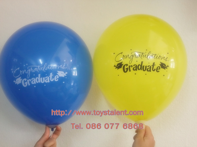 ลูกโป่งกลมพิมพ์ลาย Congrats รับปริญญา คละสี คละแบบ ไซส์ 12 นิ้ว แพ็คละ 10 ใบ (Round Balloons 12" - Congrats Printing latex balloons)
