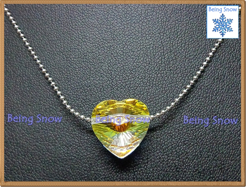 สร้อยคอคริสตัลหัวใจ สีขาวรุ้ง